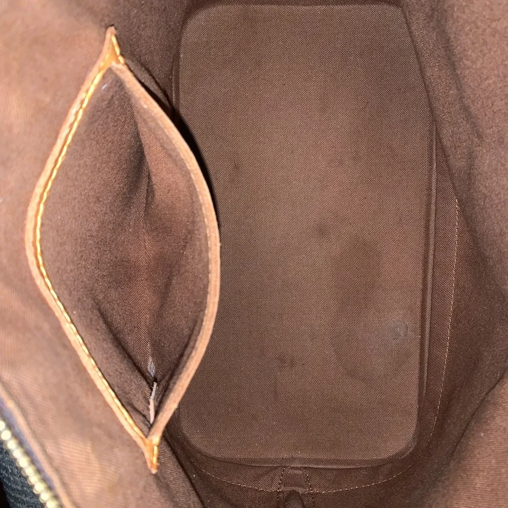 Louis Vuitton Alma Handbag - Picture 8 of 12